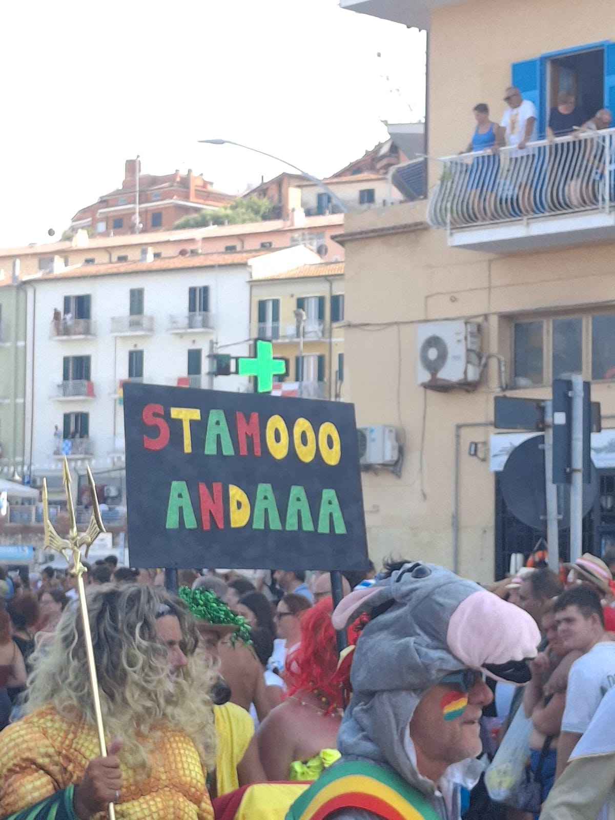 Cartaz de torcida no Palio Marinaro dell Argentario.