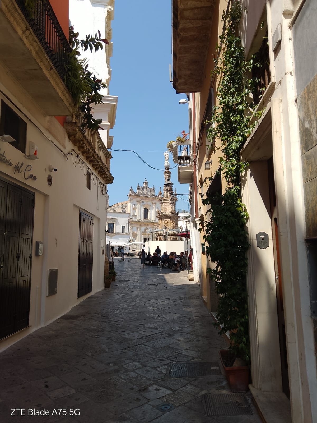 Rua antiga do centro histórico de Nardò.