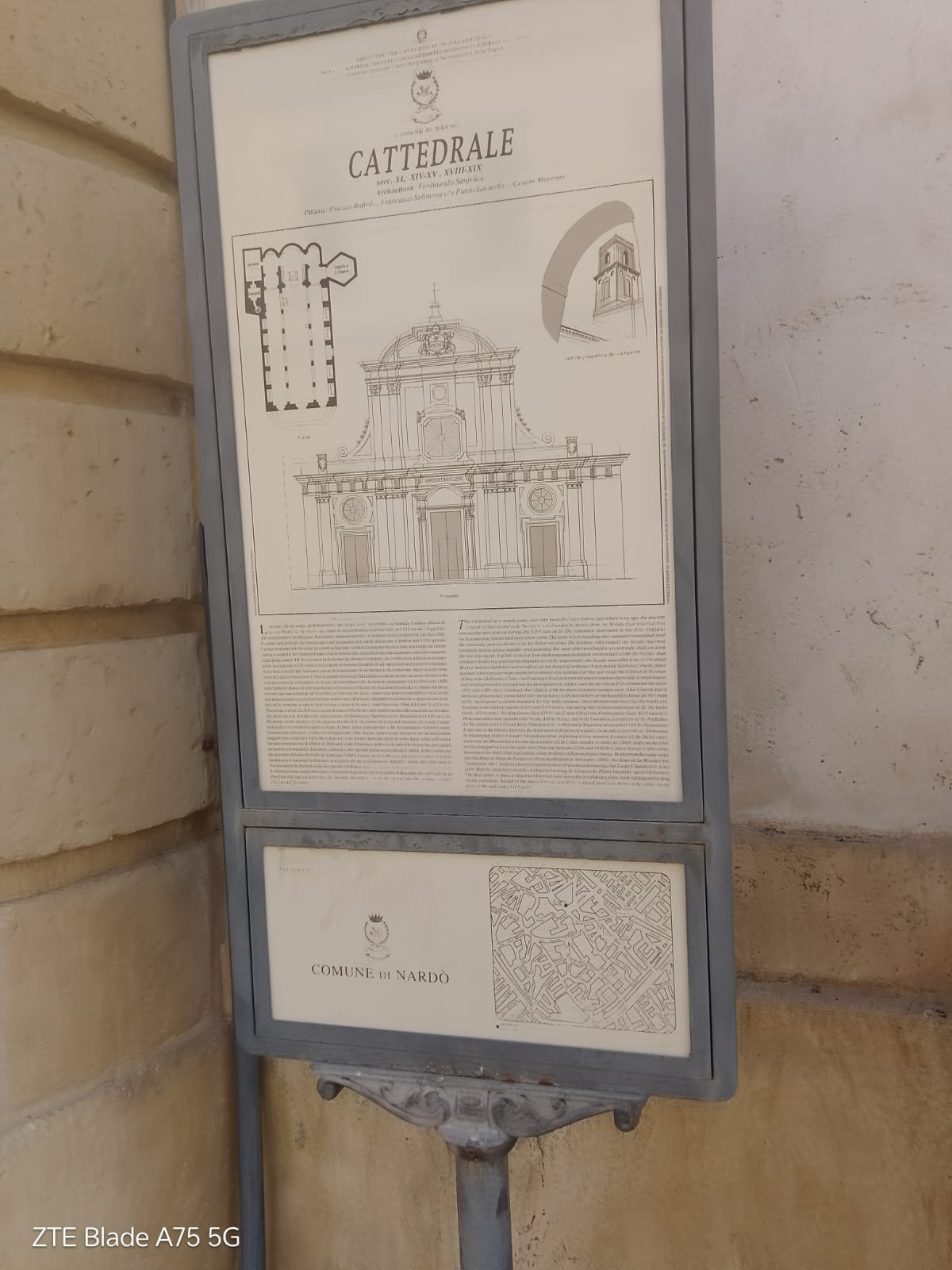 Painel patrimonial em Nardò.