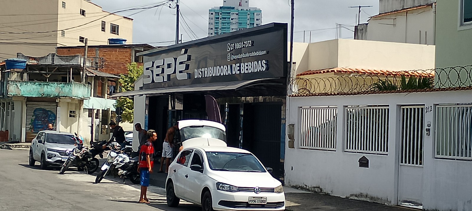 Fachada da Sepé Distribuidora de Bebidas no bairro Soteco.